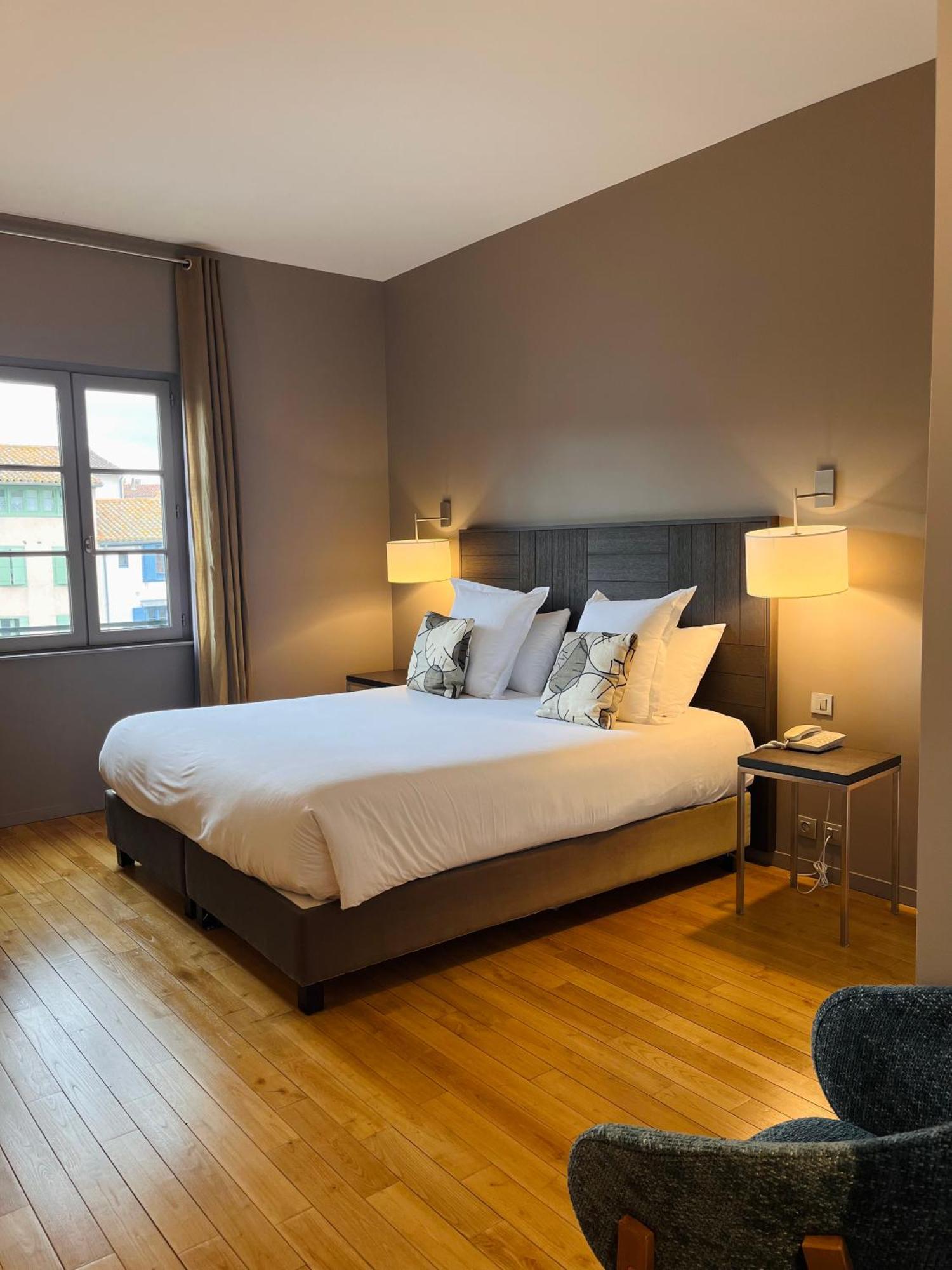 Grand Hôtel de Castres Castres  Buitenkant foto