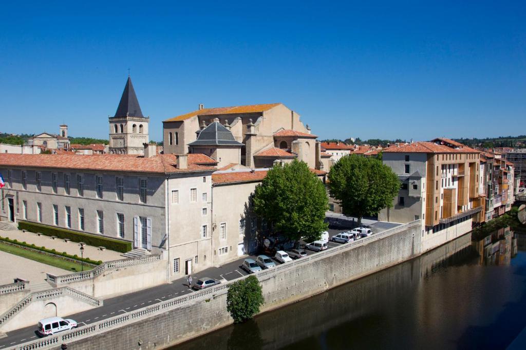 Grand Hôtel de Castres Castres  Buitenkant foto